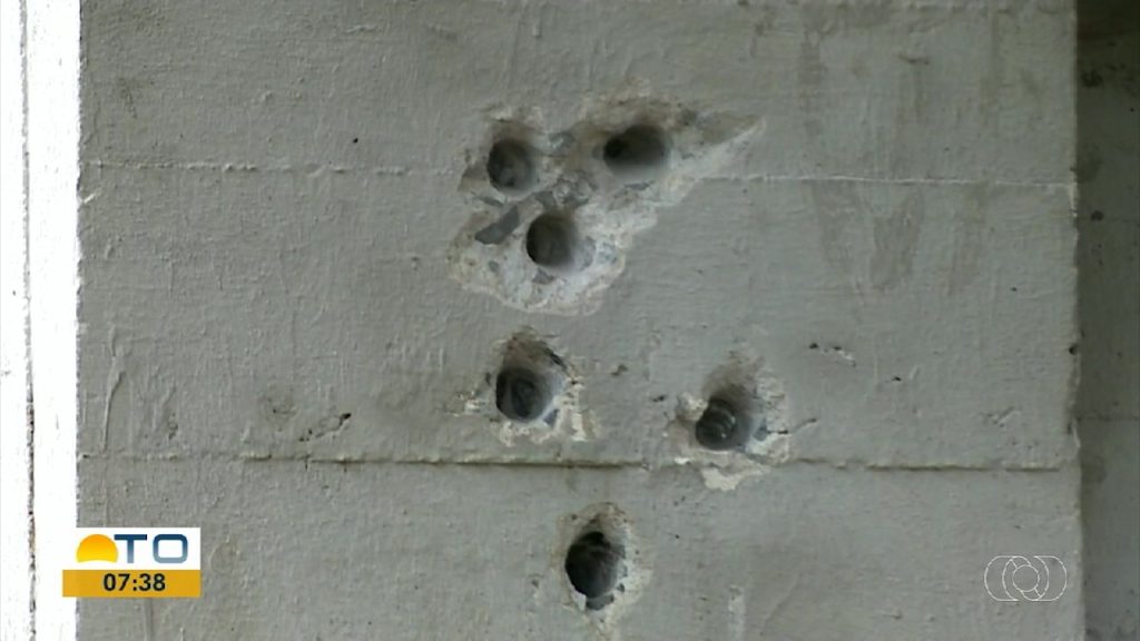 Imagens mostram perfurações onde serão colocados explosivos para demolir o que restou da ponte que caiu entre TO e MA