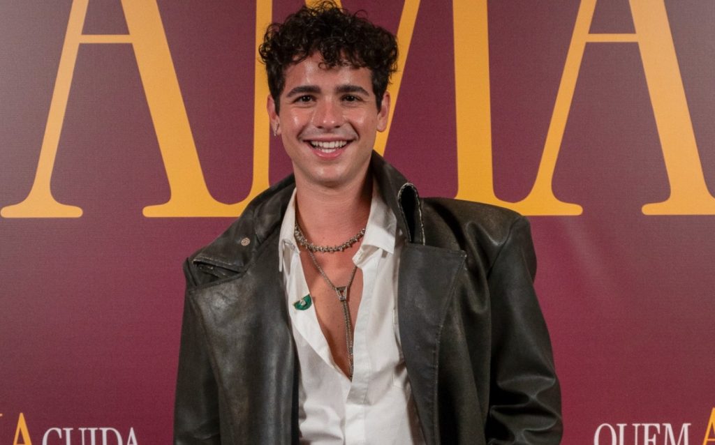 Ator de ‘Quem Ama Cuida’ acusa streamer de homofobia após live durante Rock in Rio: ‘Medo de ser roubado era maior’